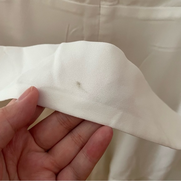 Express Women’s Lace Romper - Picture 2 of 6